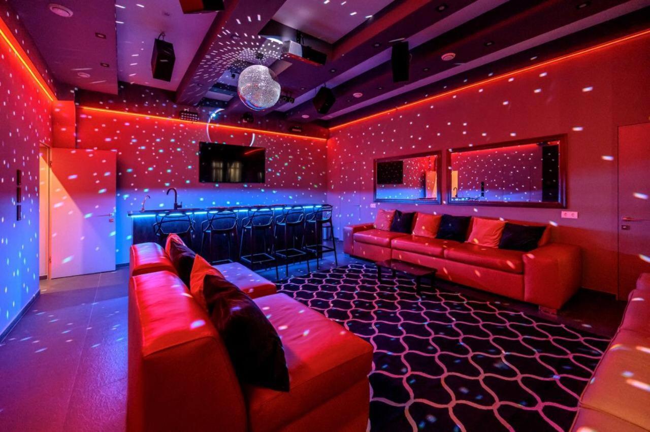 Party Luxury 3Br Sea View Apartment In Arcadia โอเดสซา ภายนอก รูปภาพ